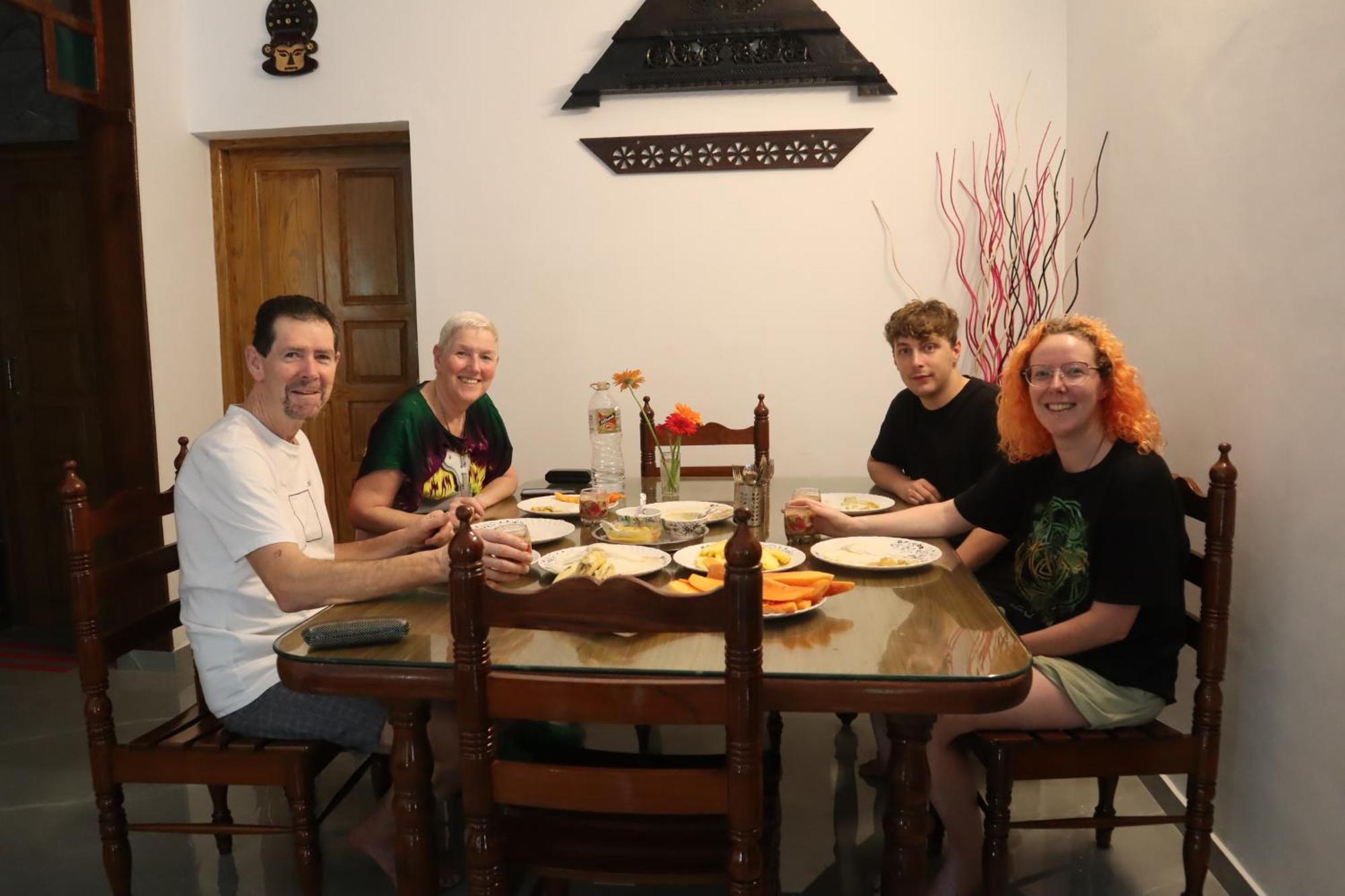 Guestland Homestay Kochi Εξωτερικό φωτογραφία