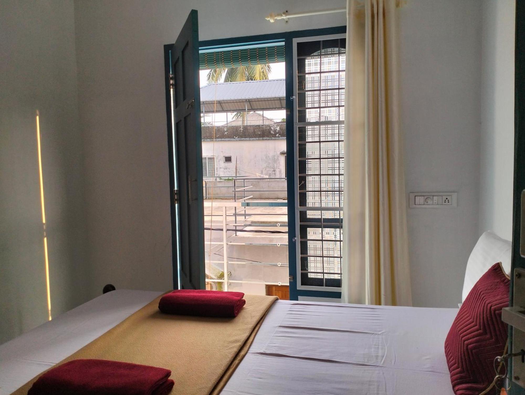 Guestland Homestay Kochi Εξωτερικό φωτογραφία